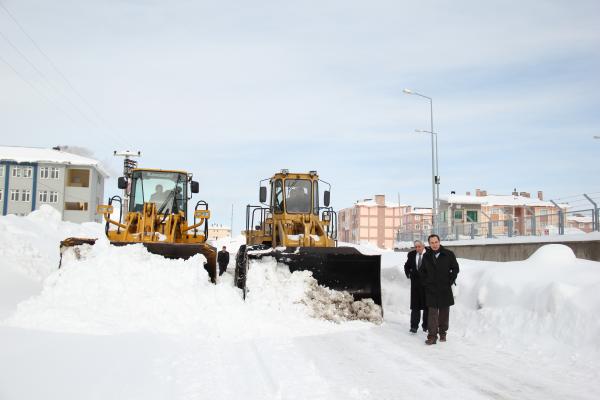 Bitlis’te Kar Temizleme Çalışmaları