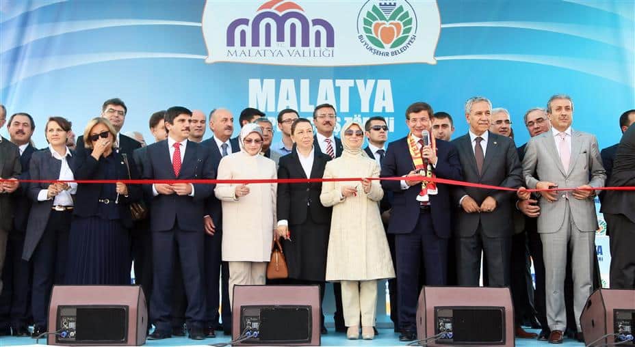 Davutoğlu, Malatya’da Toplu Açılış Törenine Katıldı