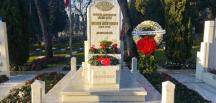 Mehmet Akif Ersoy, mezarı başında anıldı