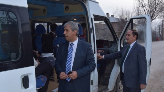 Ahlat İlçe Milli Eğitim Müdürü Öğrenci Servislerini Denetledi