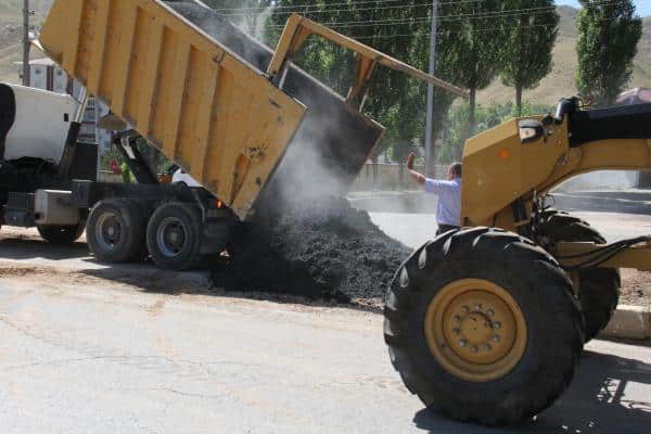 Bitlis’te Asfaltlama Çalışmaları Devam Ediyor