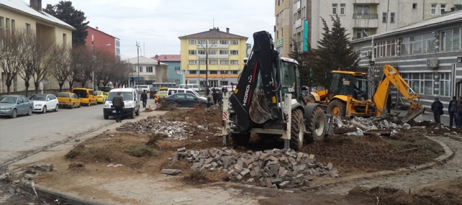 Tatvan Belediyesi’nden Yeni Yol Çalışmaları