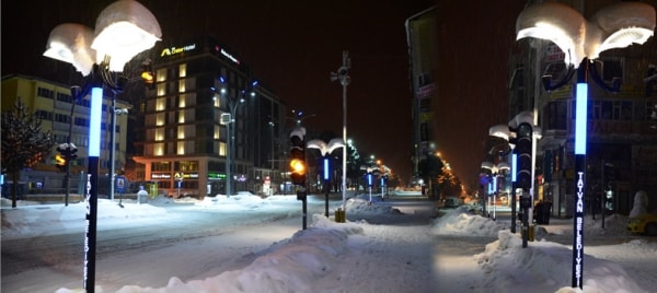 Tatvan’da Şehir Işıklandırmaları Göz Kamaştırıyor