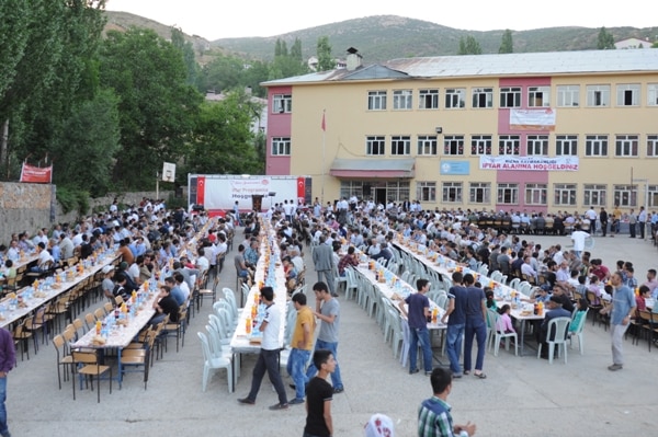 Şehri Bediüzzamanda Ramazan Yemeğine Yoğun İlgi